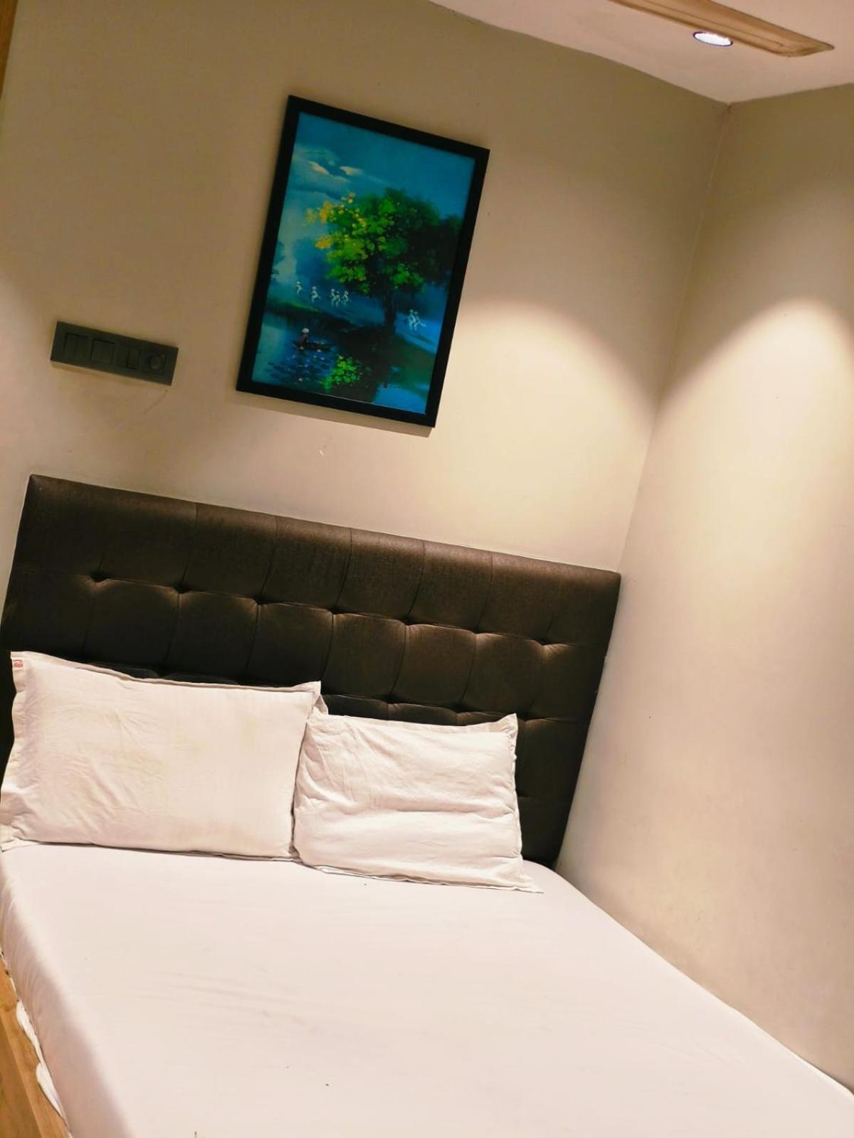 Hotel Sunrise Residency Bombaim Exterior foto